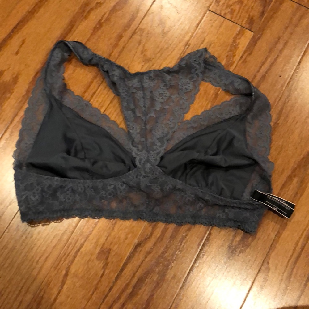 2 Victoria secret bralets - Picture 3 of 7